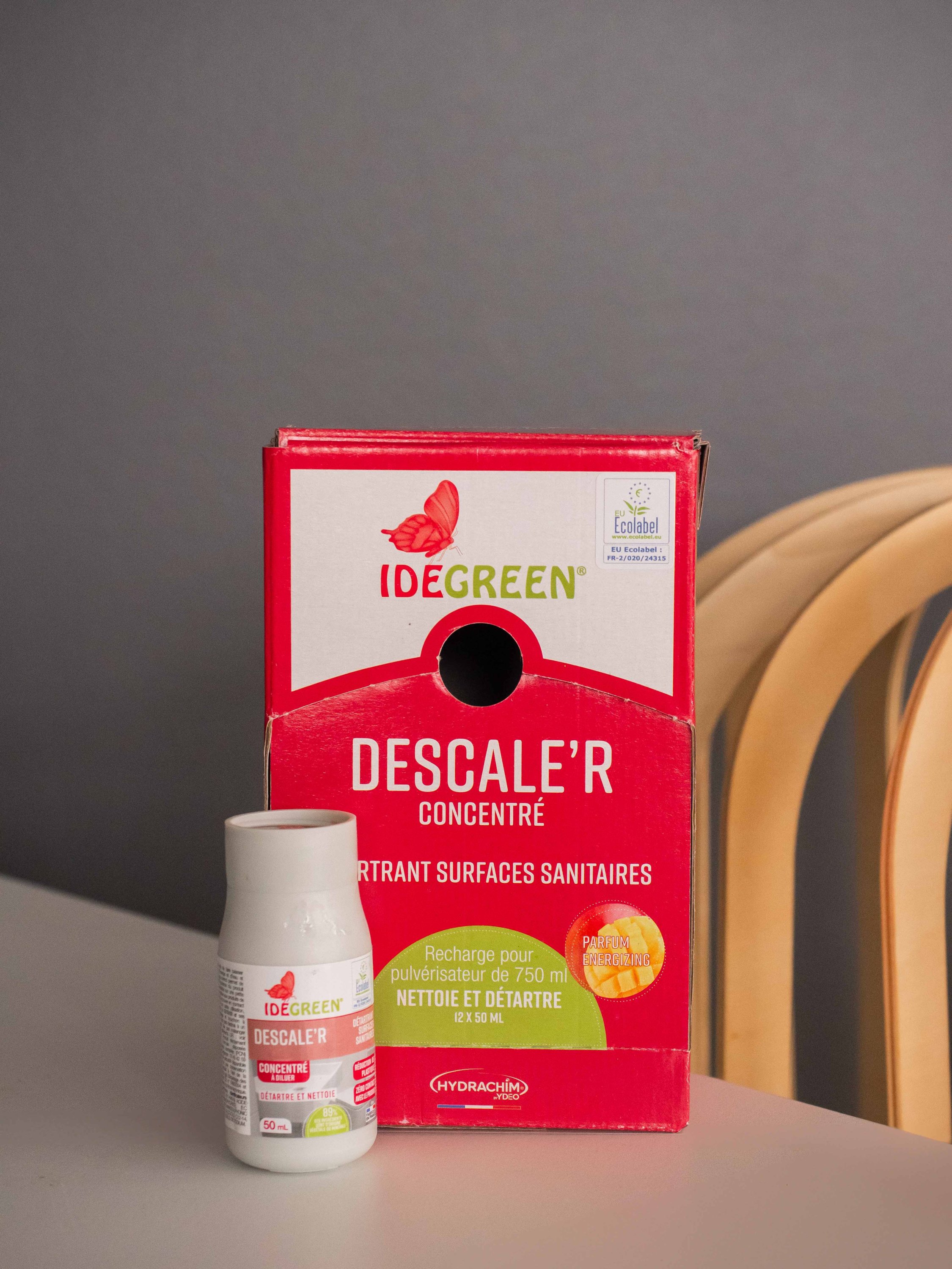IDEGREEN - 0659 - DESCALE'R - ECOLABEL - Détartrant sanitaires concentré - RECHARGE DE 12x50ml IDEGREEN - 0659 - DESCALE'R - ECOLABEL - Détartrant sanitaires concentré - RECHARGE DE 12x50ml
