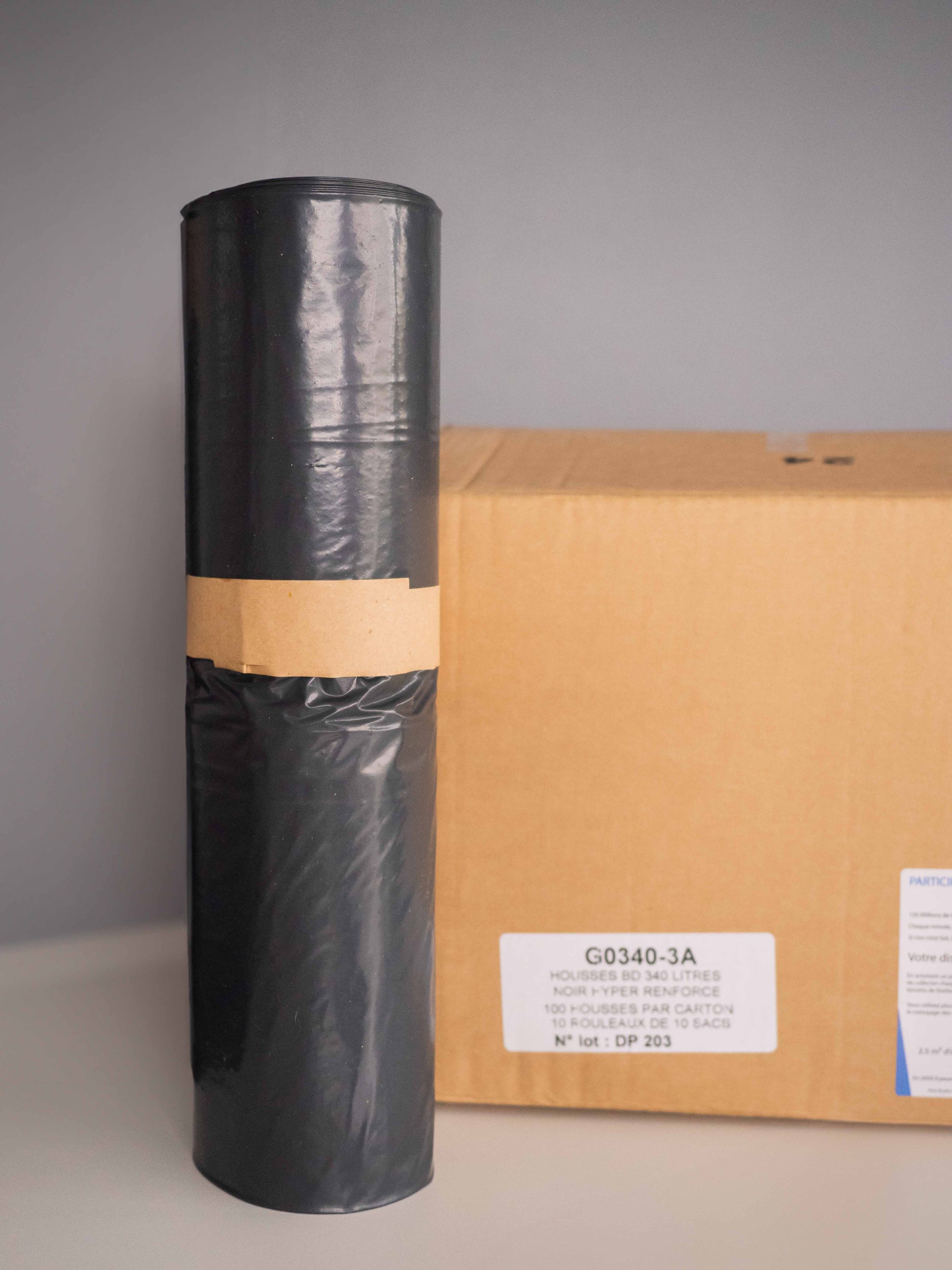 HOUSSE CONTENEUR noir 340L hyper renforcé microns: 55µ - 1 Carton de 100 HOUSSE CONTENEUR noir 340L hyper renforcé microns: 55µ - 1 Carton de 100