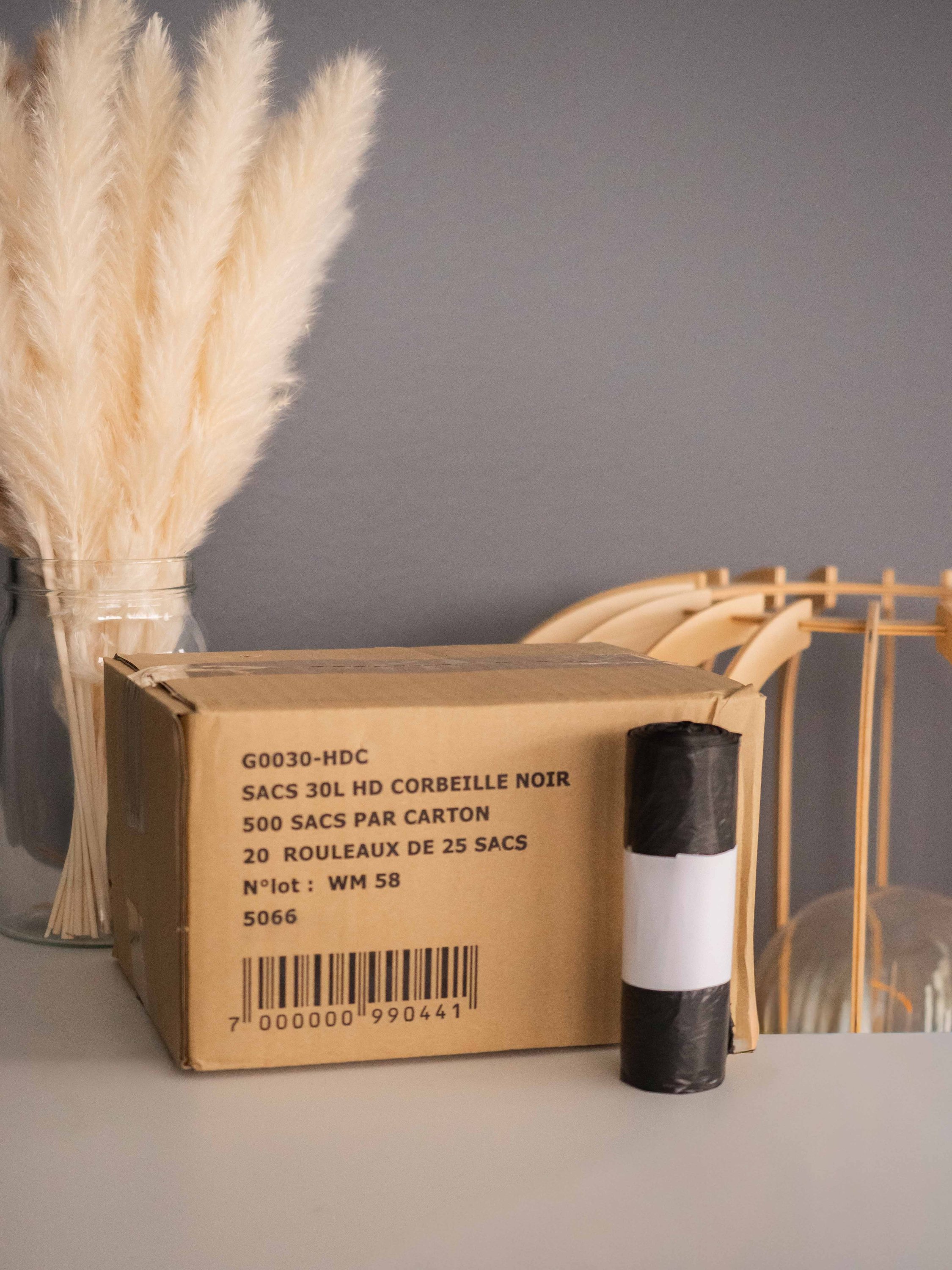 Carton sac poubelles noir 30L corbeilles bureaux 11µ - 1 Carton de 500 Carton sac poubelles noir 30L corbeilles bureaux 11µ - 1 Carton de 500