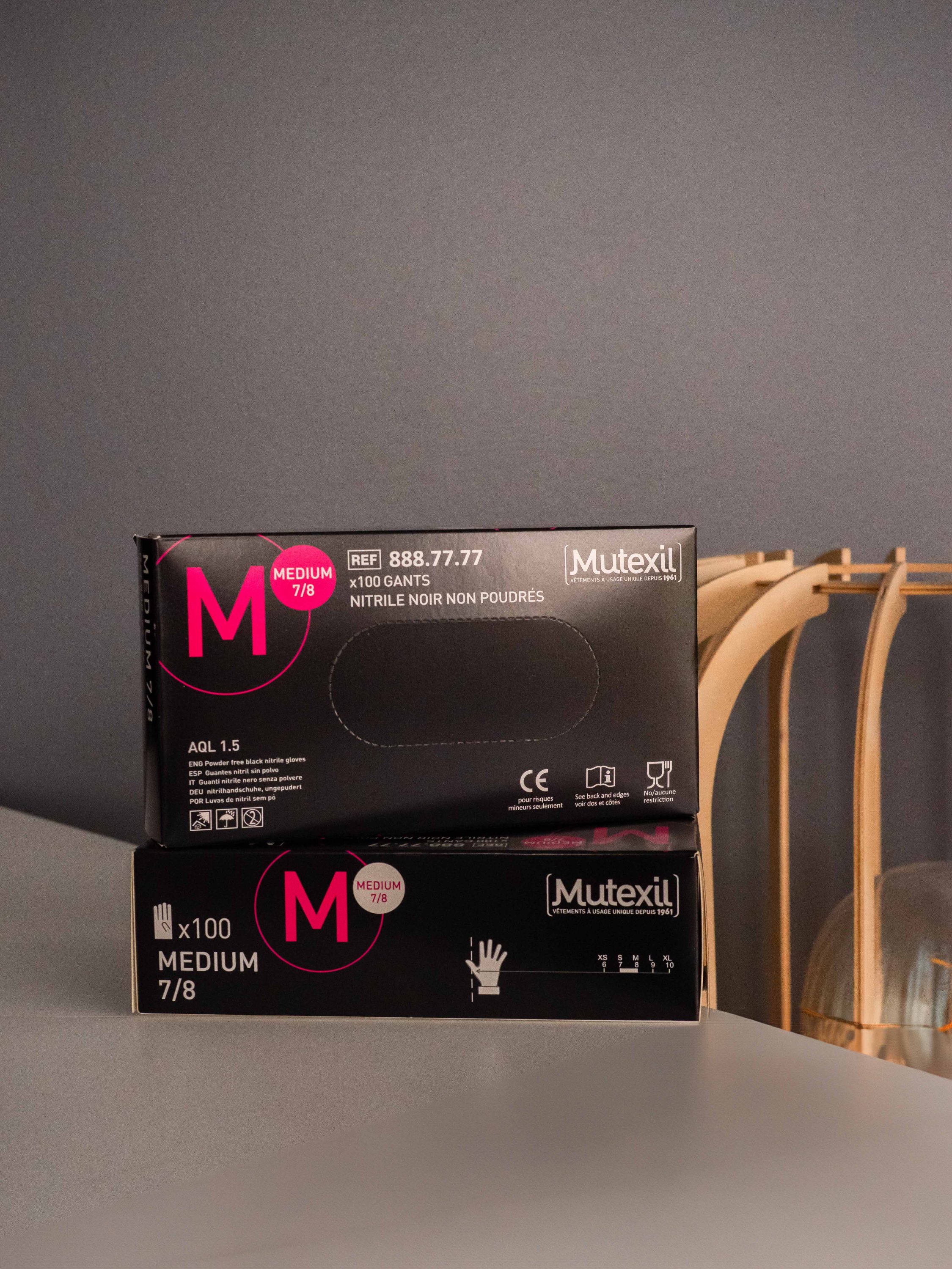 GANT à usage unique Nitrile non poudré Nitriflex Noir BOITE DE 100 UNITES S-M-L-XL 