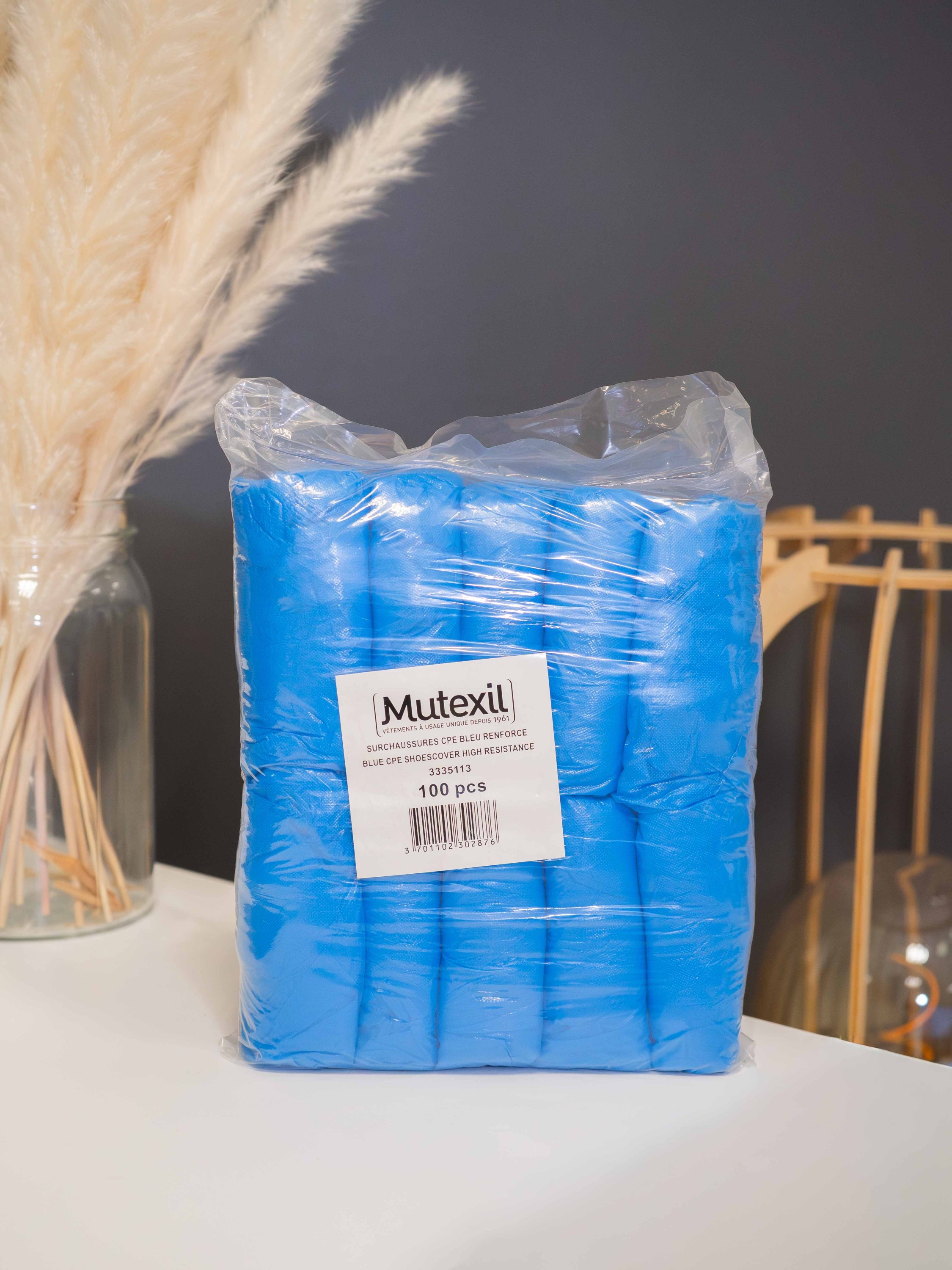 SURCHAUSSURE en Polyéthylène renforcé anti dérapante BLEU 1 sachet X100 unités
